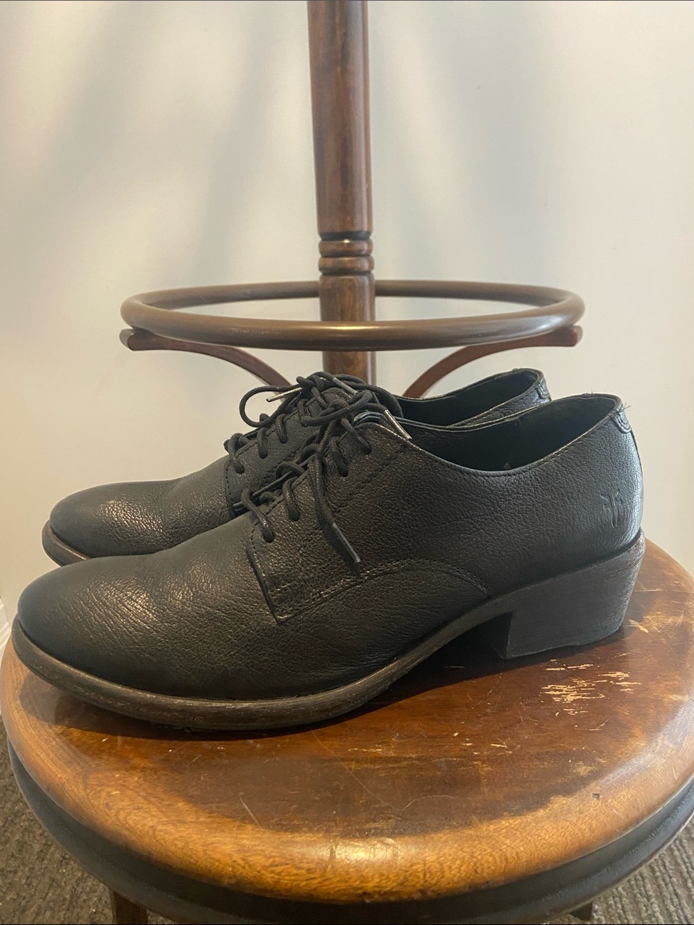 Frye Carson Oxford Black Leather Women's shoes
